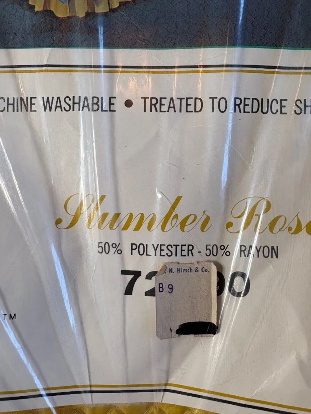 Vintage Beacon Slumber Rose Blanket. Yellow. 72 x 90 inches New